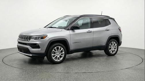 Silver Zynith Metallic Clearcoat 2025 Jeep Compass Limited