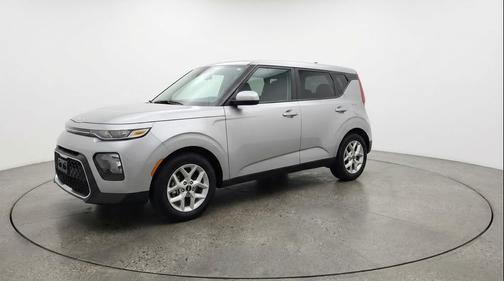Steel Gray 2025 Kia Soul LX