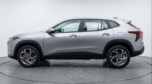 Sterling Gray Metallic 2025 Chevrolet Trax LT