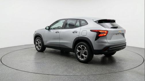 Sterling Gray Metallic 2025 Chevrolet Trax LT