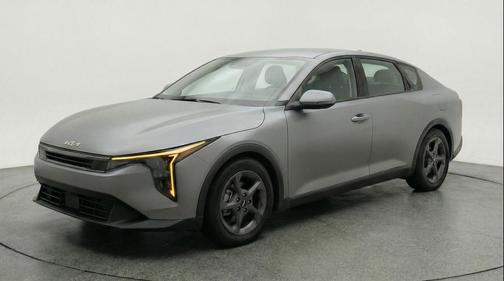 Morning Haze 2025 Kia K4 LXS