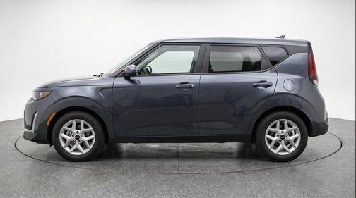 Gravity Gray 2025 Kia Soul LX
