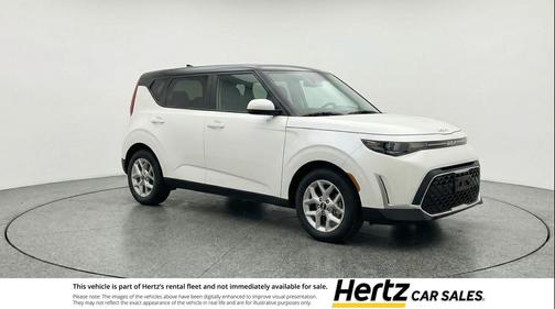 Snow White Pearl 2025 Kia Soul LX