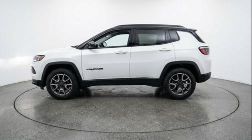 Bright White Clearcoat 2025 Jeep Compass Trailhawk