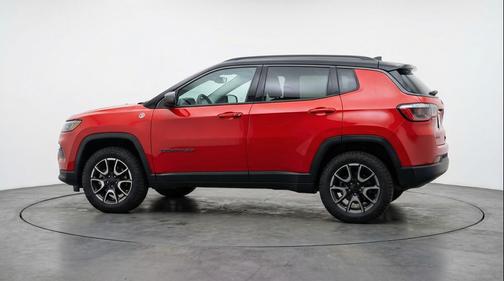 Red Hot Pearlcoat 2025 Jeep Compass Trailhawk