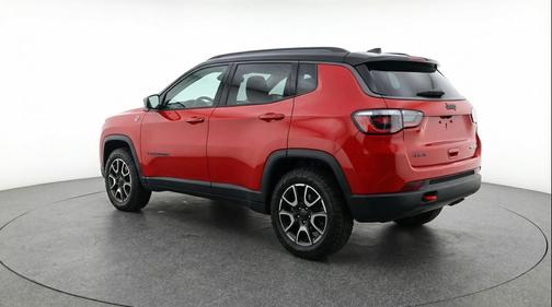 Red Hot Pearlcoat 2025 Jeep Compass Trailhawk