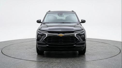 Mosaic Black Metallic 2025 Chevrolet Trailblazer LT