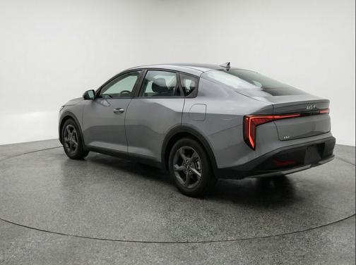 Interstellar Gray 2025 Kia K4 LXS