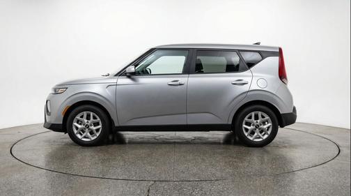 Steel Gray 2025 Kia Soul LX