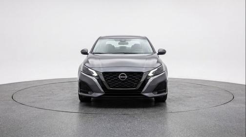 Gun Metallic 2025 Nissan Altima SV FWD