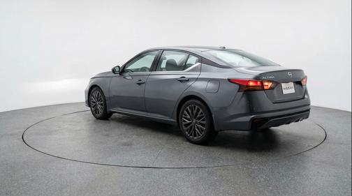 Gun Metallic 2025 Nissan Altima SV FWD
