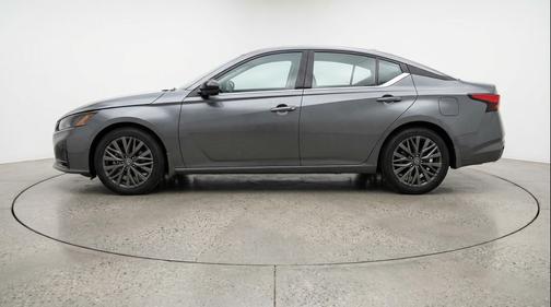 Gun Metallic 2025 Nissan Altima SV FWD