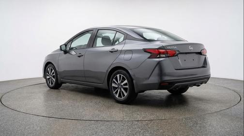 Gun Metallic 2025 Nissan Versa 1.6 SV