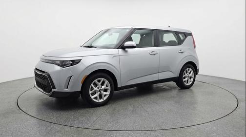 Steel Gray 2025 Kia Soul LX