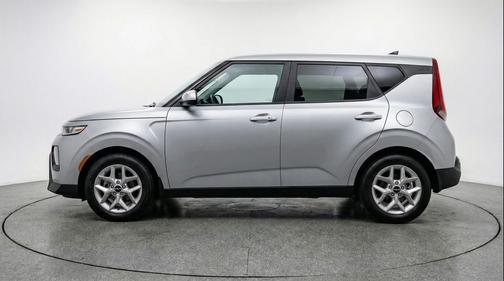 Steel Gray 2025 Kia Soul LX