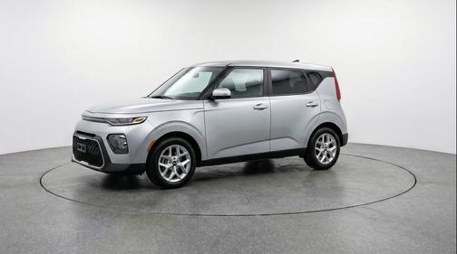 Steel Gray 2025 Kia Soul LX