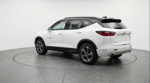 Summit White 2025 Chevrolet Blazer 2LT