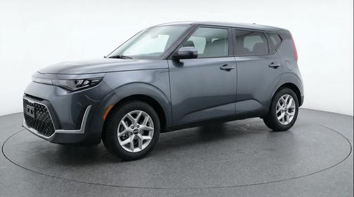 Gravity Gray 2025 Kia Soul LX
