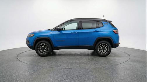 Hydro Blue Pearlcoat 2025 Jeep Compass Trailhawk