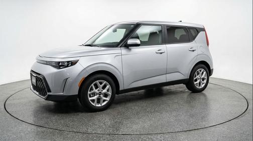 Steel Gray 2025 Kia Soul LX