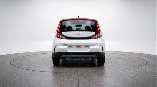 Snow White Pearl 2025 Kia Soul LX
