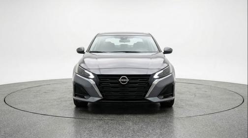 Gun Metallic 2025 Nissan Altima SV FWD