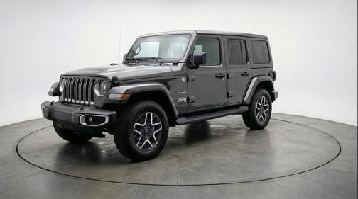 Granite Crystal Metallic Clearcoat 2025 Jeep Wrangler 4-Door Sahara 4x4