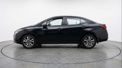 Super Black 2025 Nissan Versa 1.6 SV