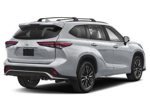 Celestial Silver Metallic 2025 Toyota Highlander LE
