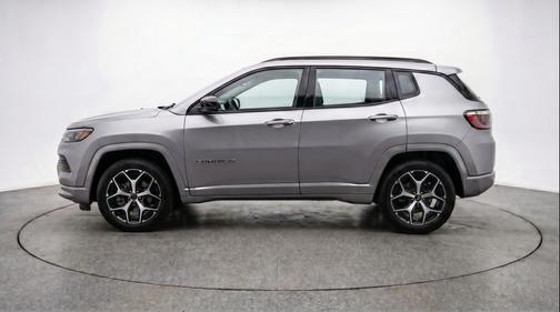 Silver Zynith Metallic Clearcoat 2025 Jeep Compass Limited