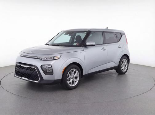 Steel Gray 2024 Kia Soul LX