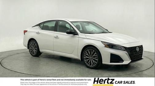 Glacier White 2025 Nissan Altima SV FWD