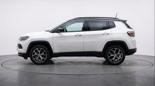 Bright White Clearcoat 2025 Jeep Compass Limited