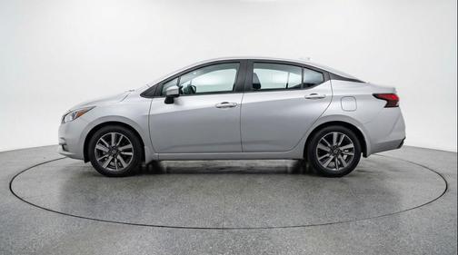 Brilliant Silver Metallic 2025 Nissan Versa 1.6 SV