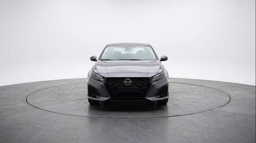 Gun Metallic 2025 Nissan Altima SV FWD