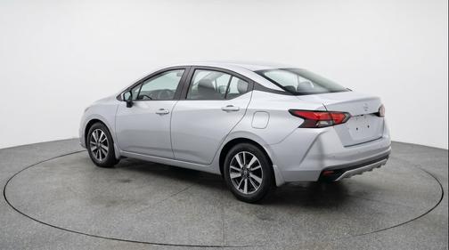 Brilliant Silver Metallic 2025 Nissan Versa 1.6 SV
