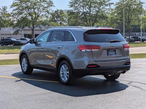 2018 Kia Sorento LX