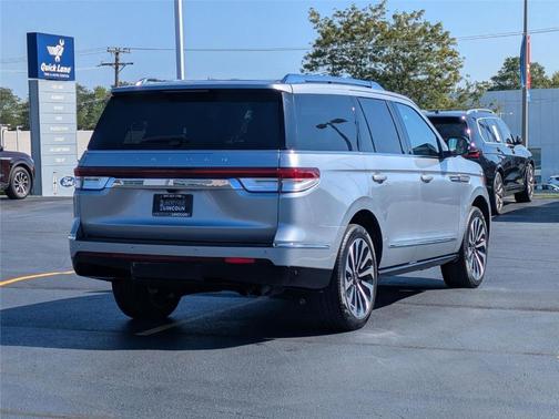 2023 Lincoln Navigator Reserve