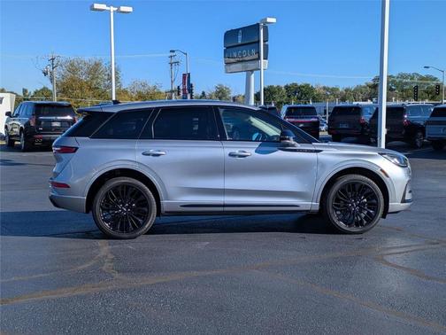 2023 Lincoln Corsair Standard
