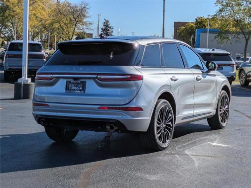 2023 Lincoln Corsair Standard