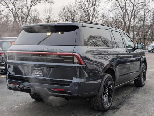 2025 Lincoln Navigator L Reserve