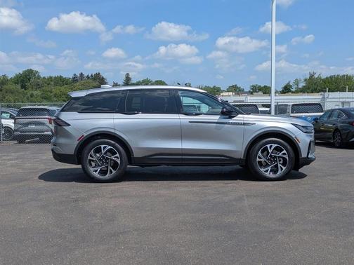 2025 Lincoln Nautilus Premiere
