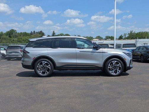 2025 Lincoln Nautilus Premiere