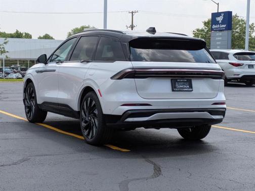 2024 Lincoln Nautilus Reserve