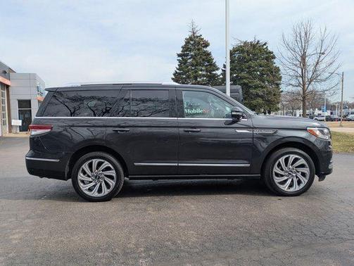 2024 Lincoln Navigator Reserve