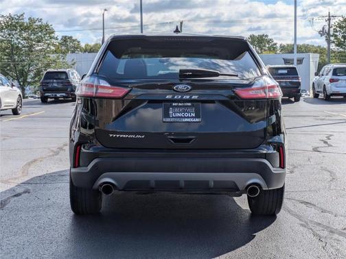 2021 Ford Edge Titanium
