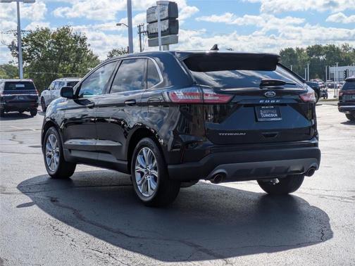 2021 Ford Edge Titanium