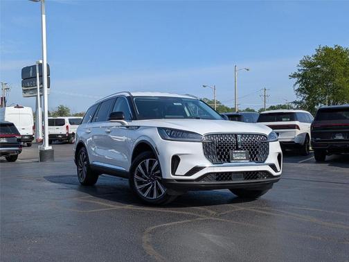 Pristine White 2026 Lincoln Aviator Premiere