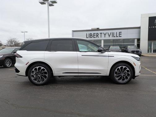 2025 Lincoln Nautilus Reserve
