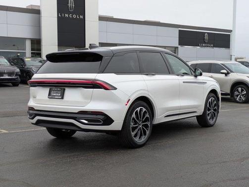 2025 Lincoln Nautilus Reserve